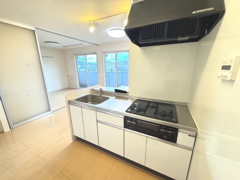 ��ʌ��������܎s�΋�����U���ڂ̃A�p�[�g�̃L�b�`��