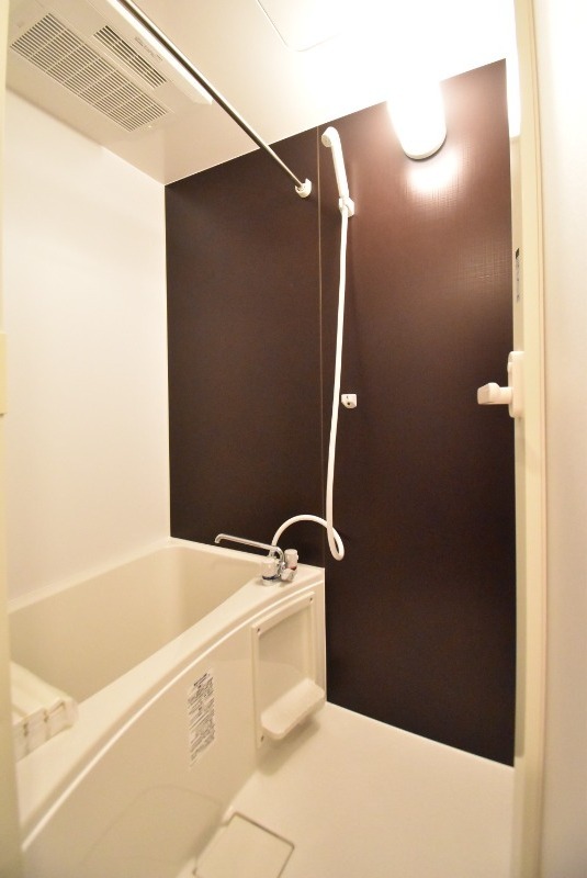 ��ʌ��������܎s�k��y�C���P���ڂ̃}���V�����̃o�X