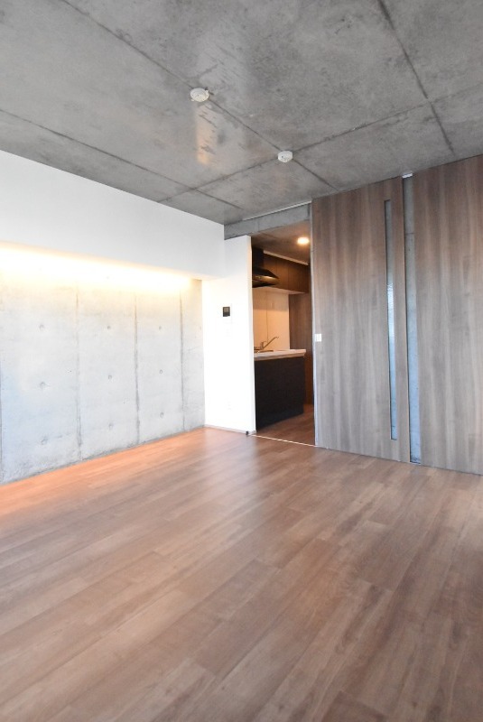 ��ʌ��������܎s�k��y�C���P���ڂ̃}���V�����̂��̑������E�X�y�[�X