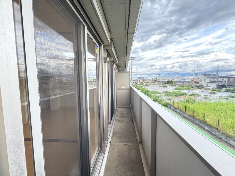 ��ʌ��������܎s�΋�����U���ڂ̃A�p�[�g�̃o���R�j�[