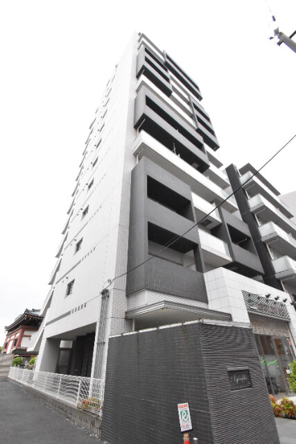 ��ʌ��������܎s��{��{���R���ڂ̃}���V�����̌����O��