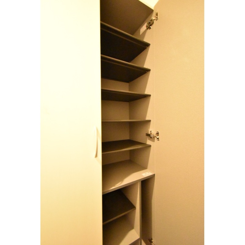 ��ʌ��z�J�s�����c���̃A�p�[�g�̎��[