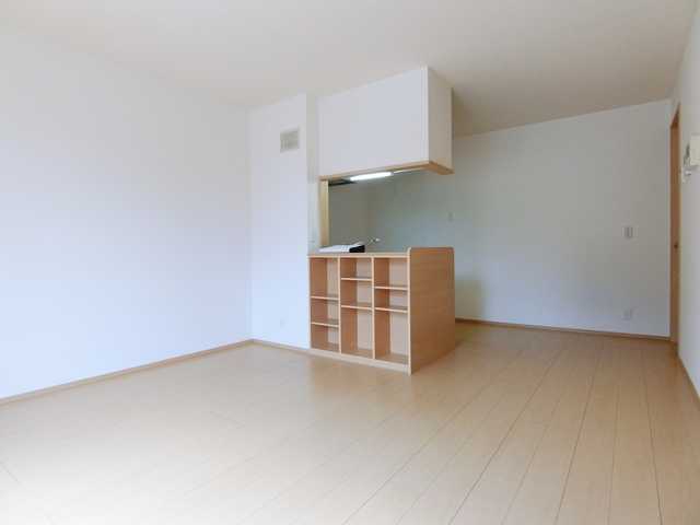 ��ʌ��������܎s��΋���R���ڂ̃A�p�[�g�̋��ԁE���r���O