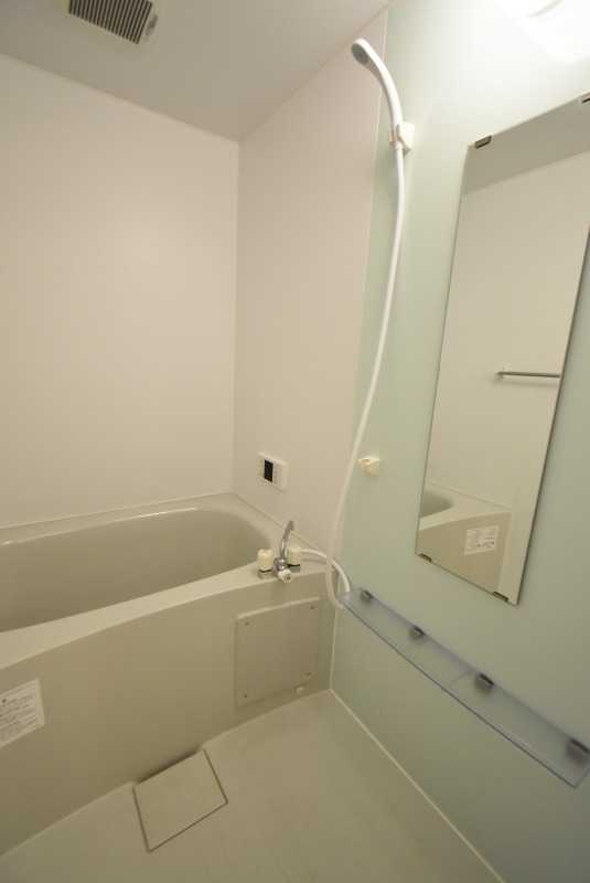 ��ʌ��������܎s��΋���R���ڂ̃A�p�[�g�̃o�X