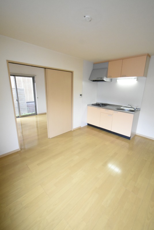 ��ʌ��������܎s��������P���ڂ̃A�p�[�g�̋��ԁE���r���O