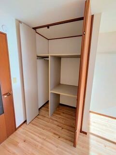 ��ʌ��������܎s����厚��c�{�̃A�p�[�g�̎��[