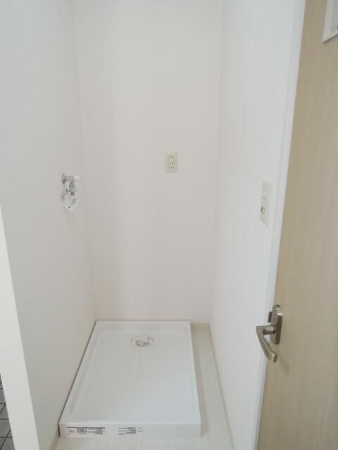 ��ʌ��������܎s��΋撇���P���ڂ̃}���V�����̐��ʏ�