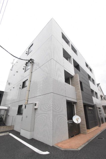 ��ʌ��������܎s�k�擌�听���P����618-3�̃}���V�����̌����O��