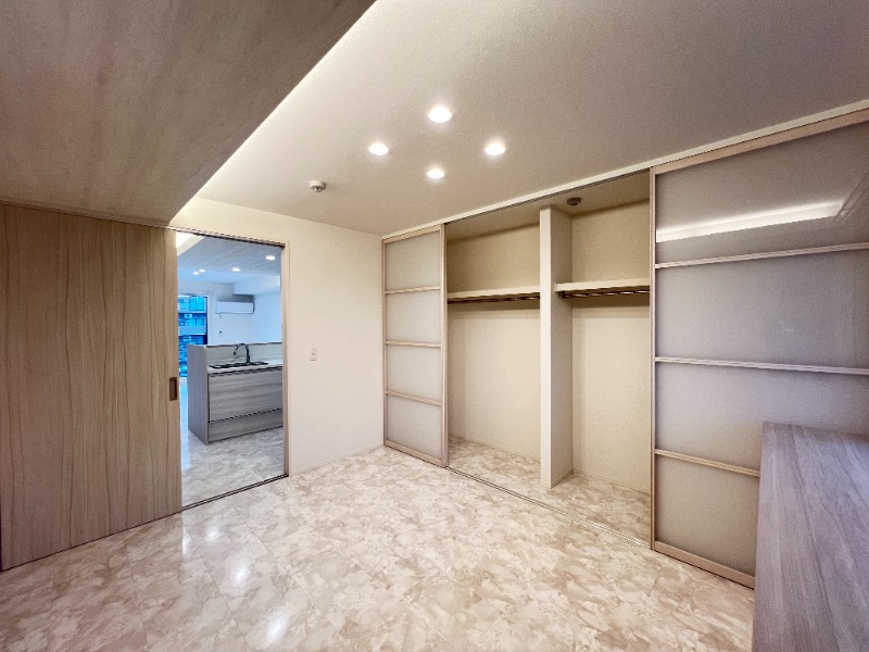 ��ʌ��z�J�s�V�z�J�P���ڂ̃A�p�[�g�̂��̑������E�X�y�[�X