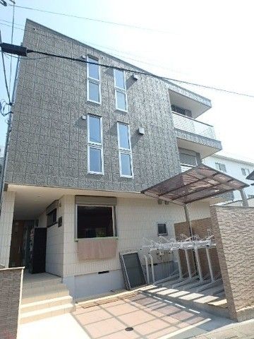 埼玉県さいたま市大宮区上小町611-5のマンションの建物外観