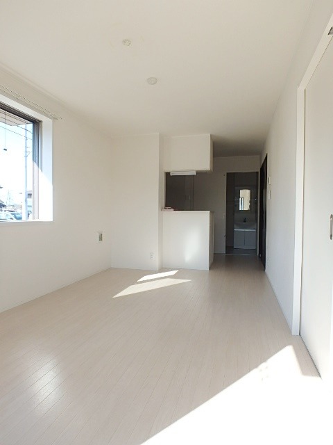 ��ʌ��������܎s���搼��{�R���ڂ̃A�p�[�g�̋��ԁE���r���O