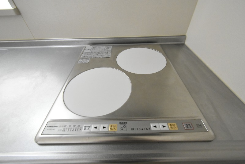 ��ʌ��������܎s���搼��{�R���ڂ̃A�p�[�g�̃L�b�`��