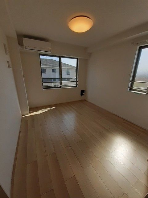 ��ʌ��������܎s����厚�w��̃A�p�[�g�̋��ԁE���r���O