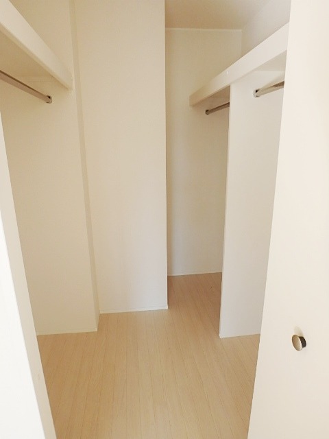 ��ʌ��������܎s���搼��{�R���ڂ̃A�p�[�g�̎��[