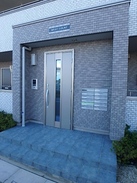 ��ʌ��������܎s���搼��{�R���ڂ̃A�p�[�g�̃G���g�����X