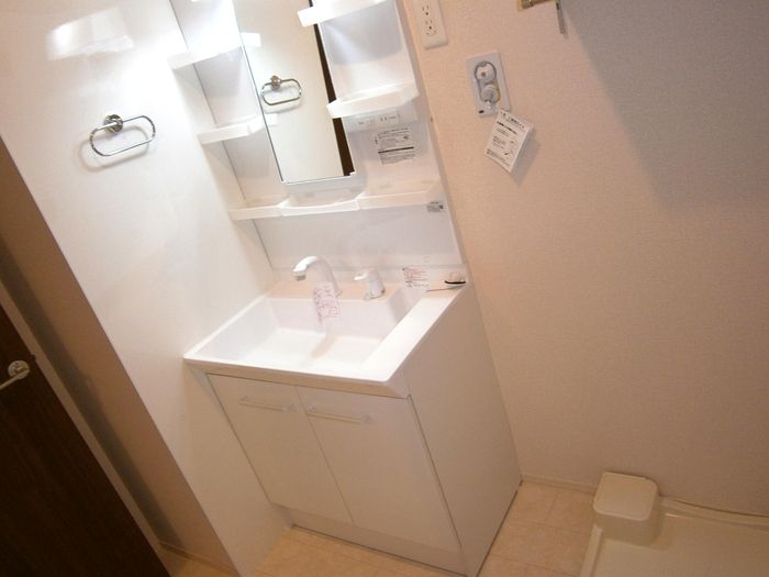 ��ʌ��z�J�s���C�N�^�E���Q���ڂ̃A�p�[�g�̐��ʏ�