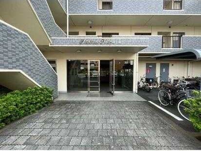 ��ʌ��z�J�s���������̃}���V�����̃G���g�����X