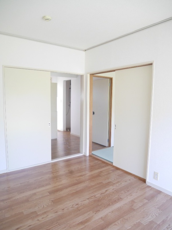 ��ʌ��������܎s�������a�c���P���ڂ̃A�p�[�g�̋��ԁE���r���O