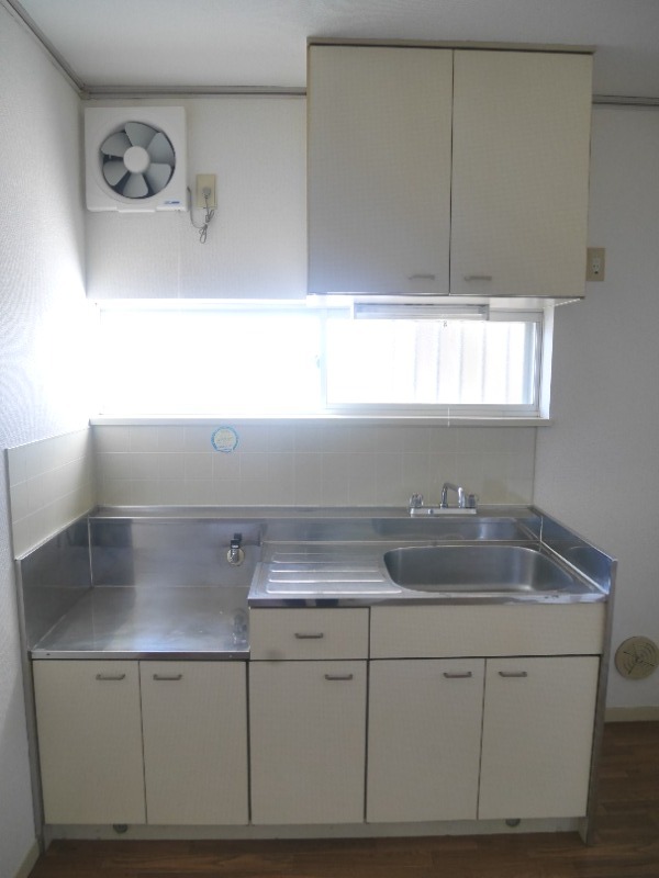 ��ʌ��������܎s�������a�c���P���ڂ̃A�p�[�g�̃L�b�`��