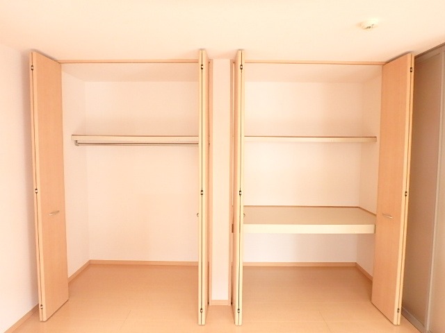 ��ʌ��������܎s�k�擌�听���Q���ڂ̃A�p�[�g�̎��[