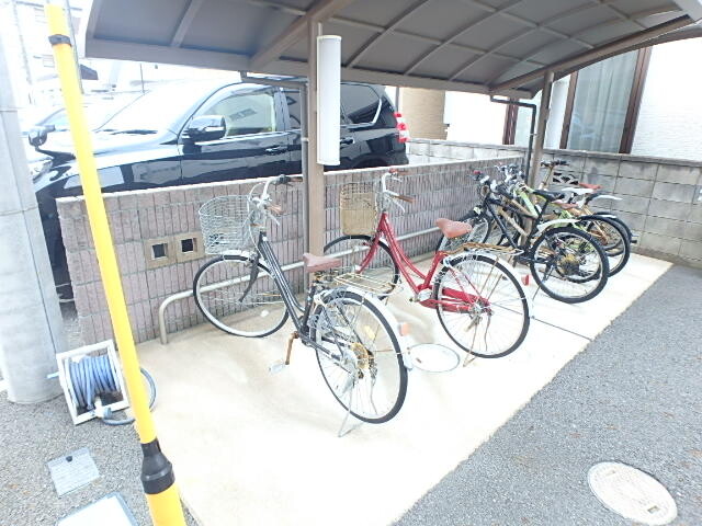 ��ʌ��������܎s�k�擌�听���Q���ڂ̃A�p�[�g�̂��̑�