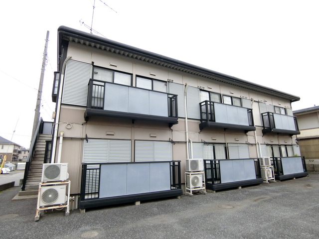 ��ʌ�����s�厚��J�{���̃A�p�[�g�̌����O��