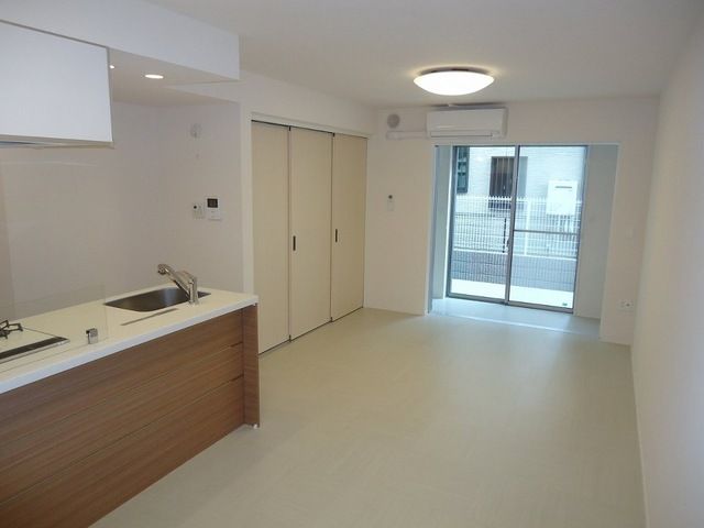 ��ʌ��@�c�s�������̃A�p�[�g�̋��ԁE���r���O