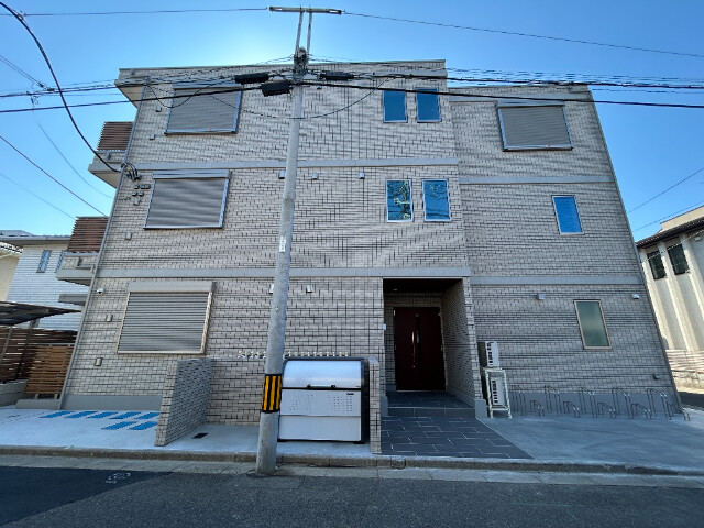 ��ʌ��������܎s��{���Ԓ��Q���ڂ̃}���V�����̌����O��