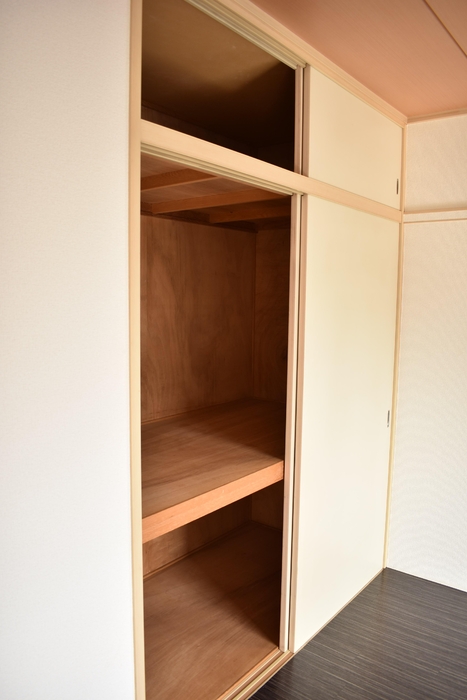 ��ʌ�����s�厚��J�{���̃A�p�[�g�̎��[