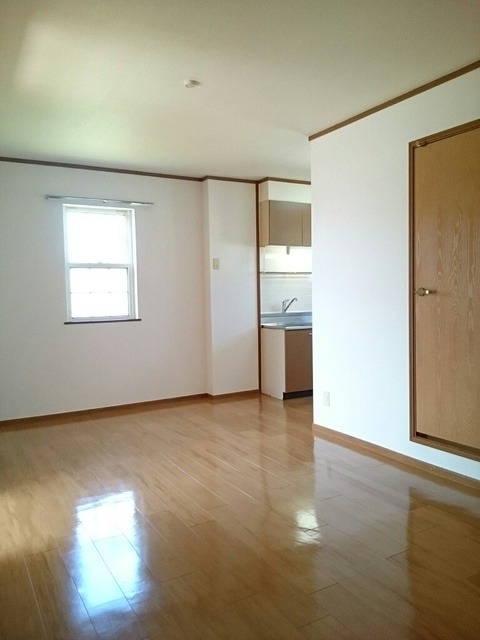 ��ʌ��������܎s��΋�厚�{�h�̃A�p�[�g�̂��̑������E�X�y�[�X