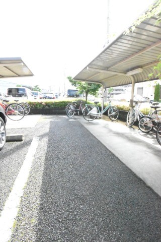 ��ʌ�����s������U���ڂ̃A�p�[�g�̂��̑�