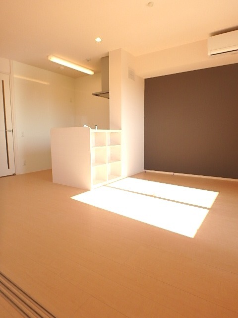 ��ʌ��������܎s����厚�w��̃A�p�[�g�̋��ԁE���r���O