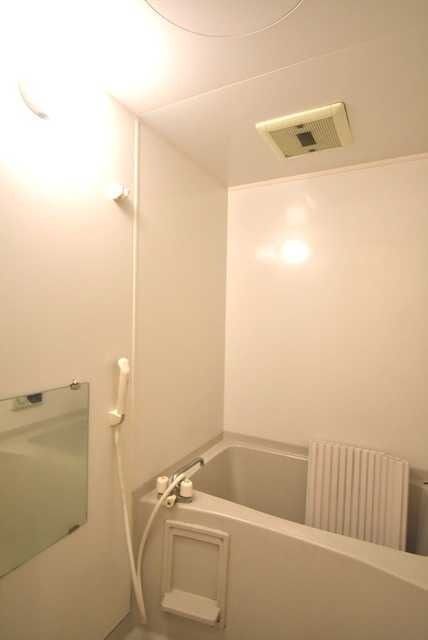 ��ʌ��������܎s�Y�a���ՂP�O���ڂ̃}���V�����̃o�X