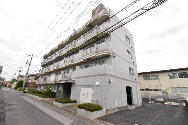 ��ʌ�����s�˒˓��R���ڂ̃}���V�����̌����O��