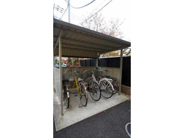 ��ʌ�����s���{���Q���ڂ̃A�p�[�g�̂��̑�