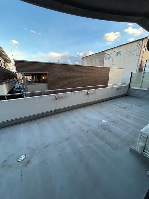 ��ʌ�����s�����R���ڂ̃}���V�����̃o���R�j�[