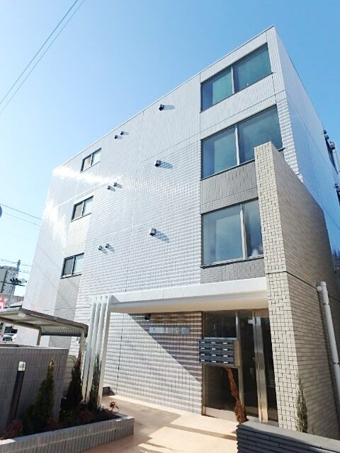 ��ʌ��������܎s�k�擌�听���P���ڂ̃}���V�����̌����O��