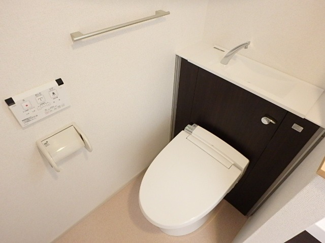 ��ʌ��������܎s�k�擌�听���P���ڂ̃}���V�����̃g�C��