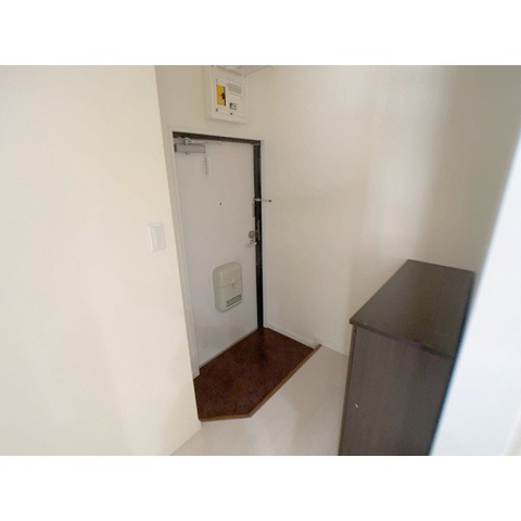 ��ʌ������s���R�P���ڂ̃}���V�����̌���