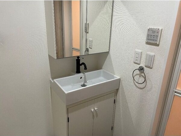 ��ʌ������s���R�P���ڂ̃}���V�����̐��ʏ�