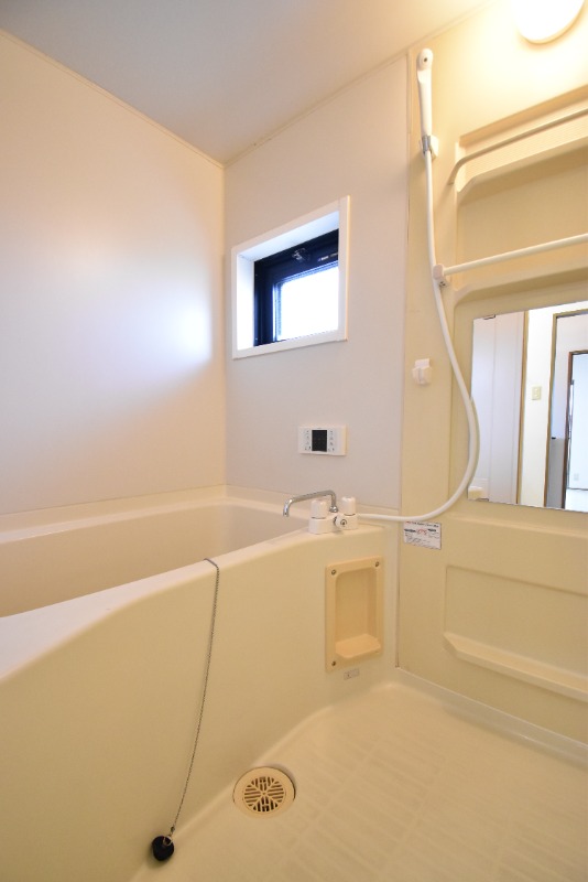 ��ʌ�����s�˒˂R���ڂ̃A�p�[�g�̃o�X