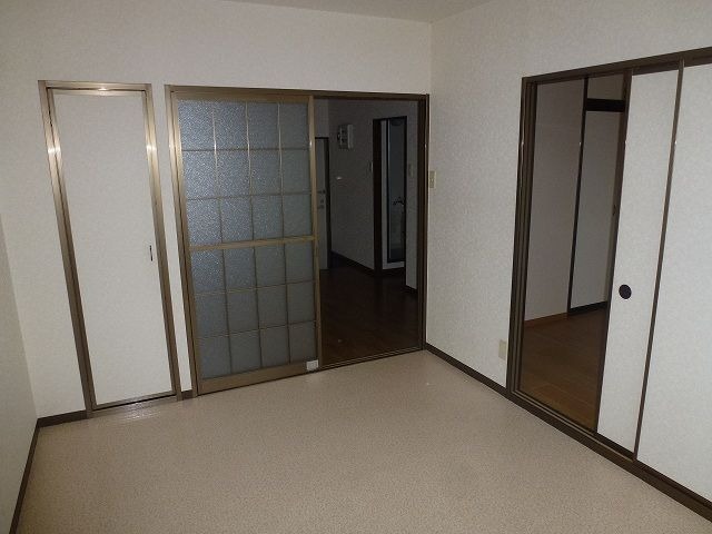 ��ʌ��������܎s��΋���R���ڂ̃A�p�[�g�̂��̑������E�X�y�[�X