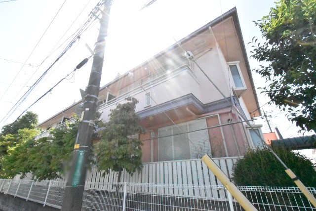 ��ʌ�����s���s�o�H�Q���ڂ̃A�p�[�g�̌����O��