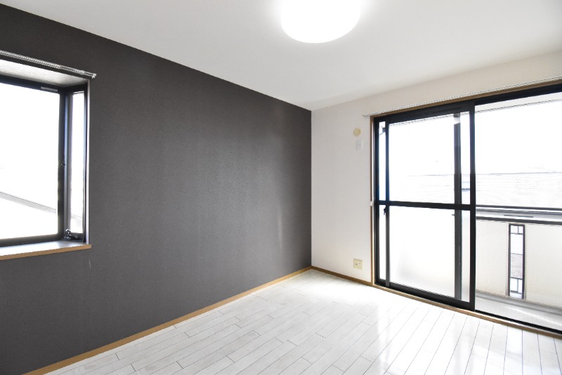 ��ʌ�����s�˒˂R���ڂ̃A�p�[�g�̂��̑������E�X�y�[�X