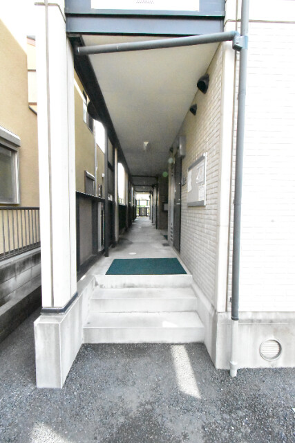 ��ʌ��z�J�s�ԎR���P���ڂ̃A�p�[�g�̃G���g�����X