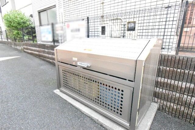 ��ʌ��z�J�s�ԎR���P���ڂ̃A�p�[�g�̂��̑�