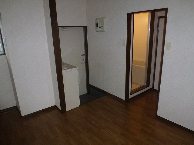 ��ʌ��������܎s��΋���R���ڂ̃A�p�[�g�̌���