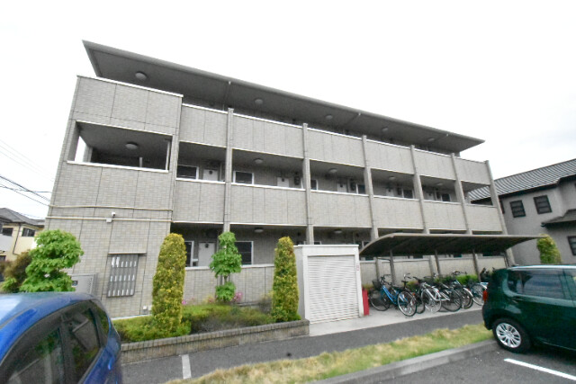 ��ʌ��z�J�s�{�{���S���ڂ̃A�p�[�g�̌����O��