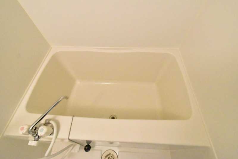 ��ʌ��z�J�s�{�{���S���ڂ̃A�p�[�g�̃o�X