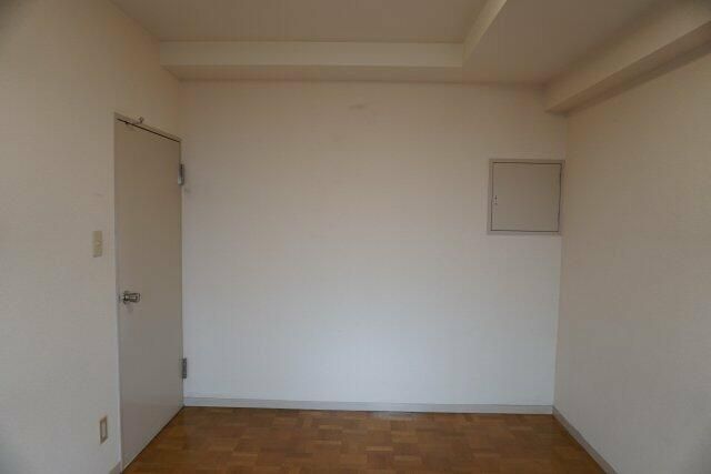 ��ʌ��������܎s�Y�a�撇���R���ڂ̃}���V�����̂��̑������E�X�y�[�X